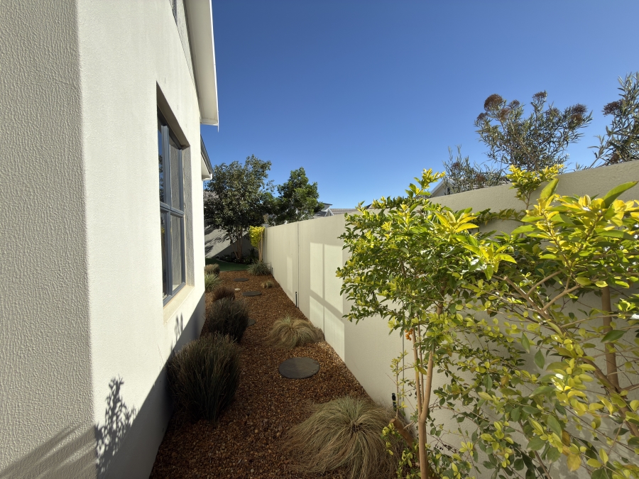 3 Bedroom Property for Sale in Groot Phesantekraal Estate Western Cape